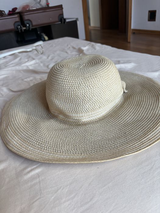 Kapelusz plażowy beżowy z kokardą