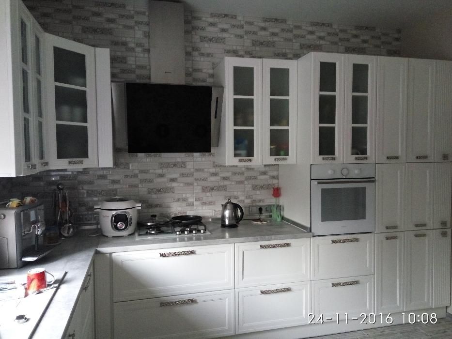 Кухня под заказ с фрезероваными фасадами . Производитель.