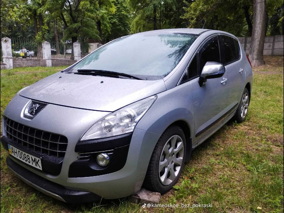 Продам Peugeot 3008 идеал Официальный