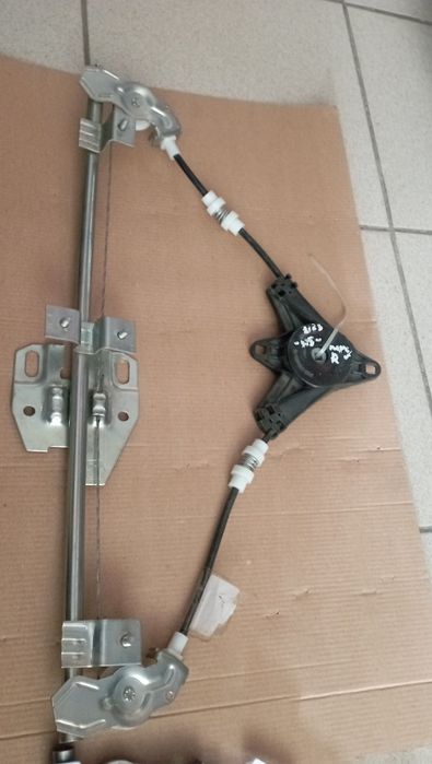 Склопідйомник стеклопідйомник 2110 лівий з мот 2109 зад прав лів 2123