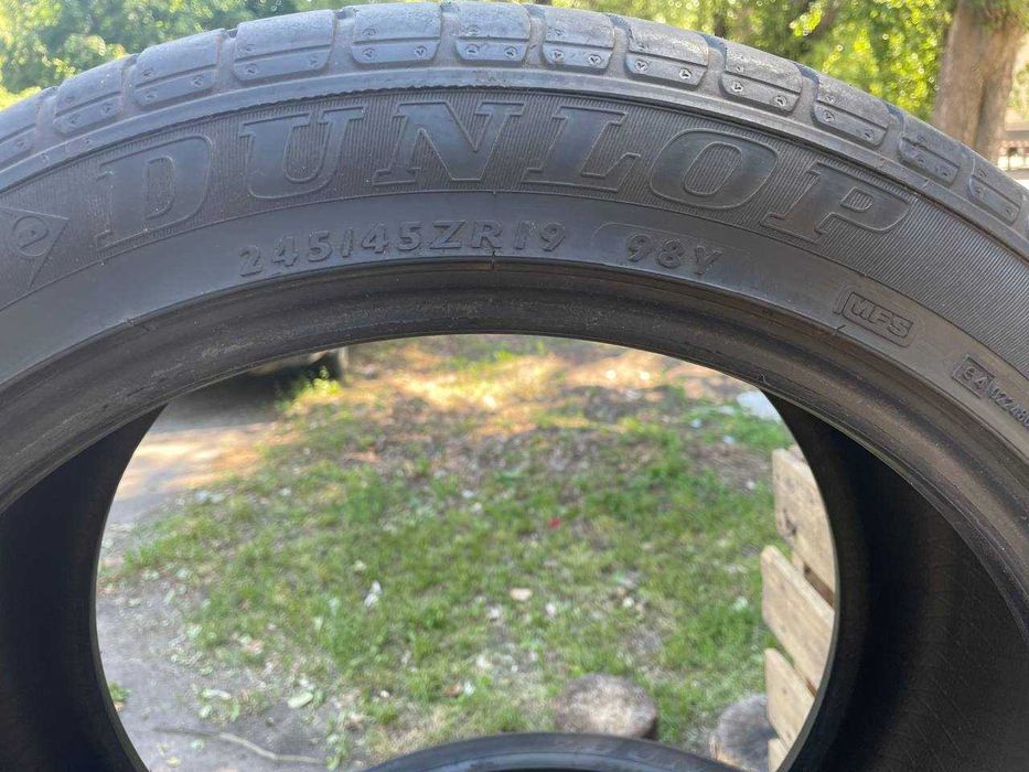 Літні шини Dunlop 245/45 19 2017 рік виробник Німеччина