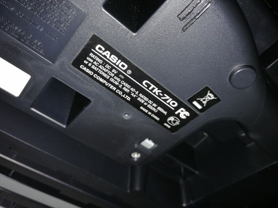 Piano CASIO CTK 710
