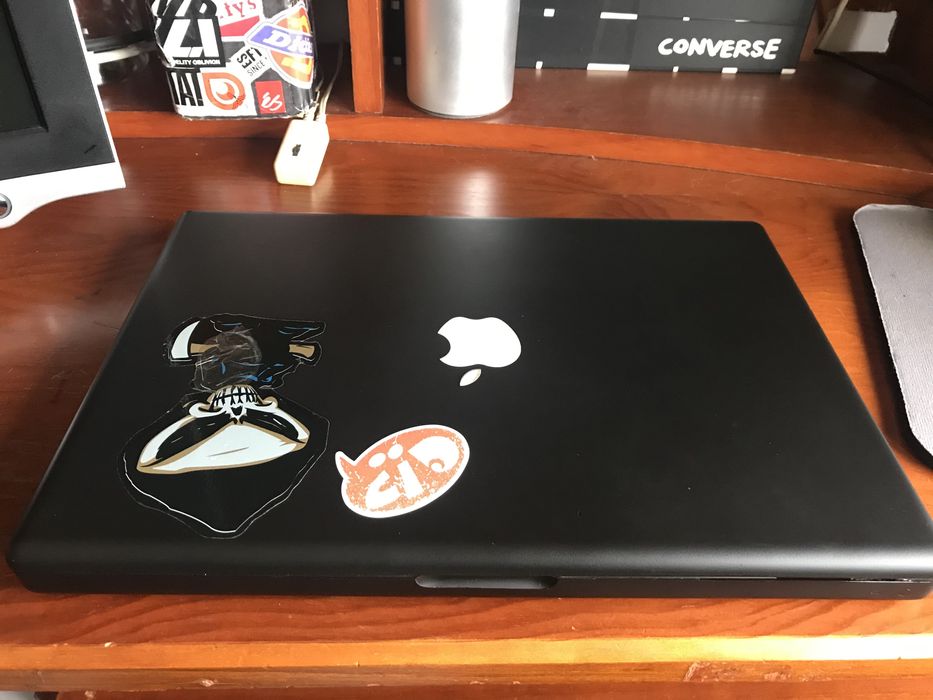 Macbook 13p Preto (disco 250GB)