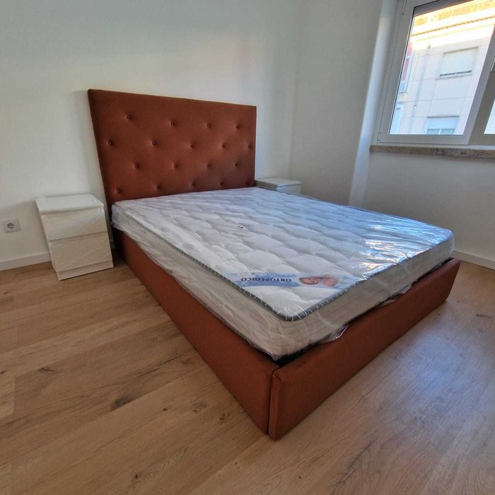 Camas de Casal Estofadas de Luxo 199€ Disp. em Várias Cores! 190x140m!