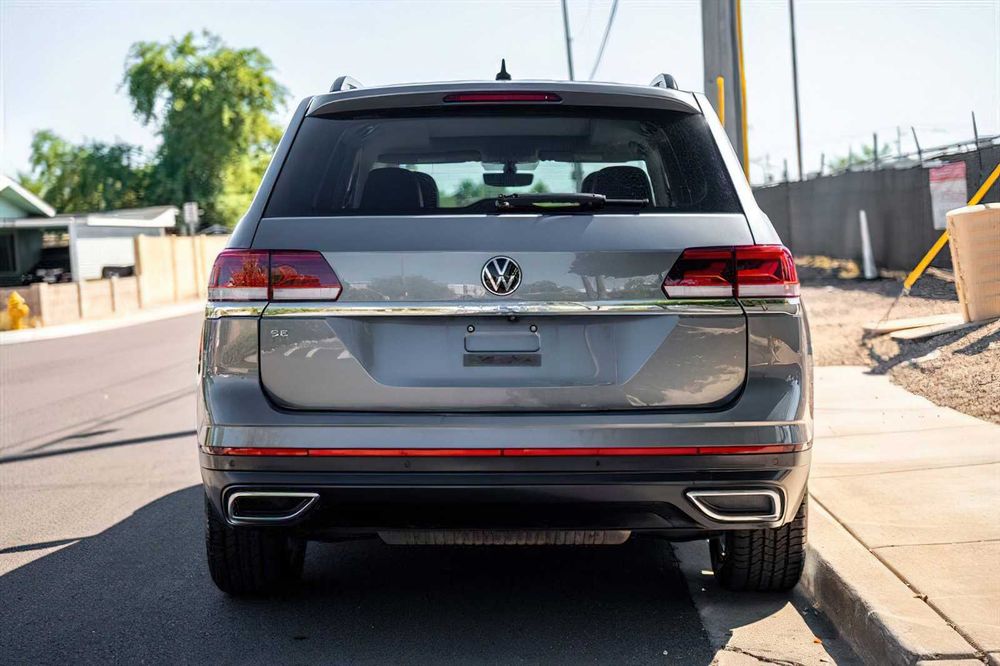 Volkswagen Atlas      2021
