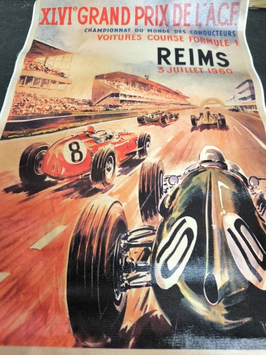 Poster decorativo novo com estética retro, perfeito para amantes de Formula 1 e clássicos. Réplica fiel do cartaz do Gr