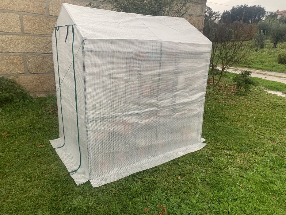 Estufa jardim para cultivo flores.