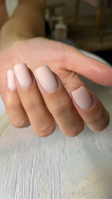 Манікюр, педикюр Комфорт Таун, Лівобережна