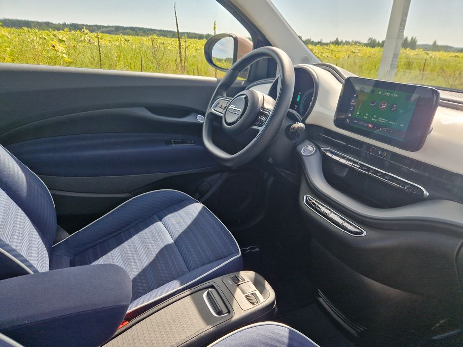 Fiat 500E 42kWt 300km