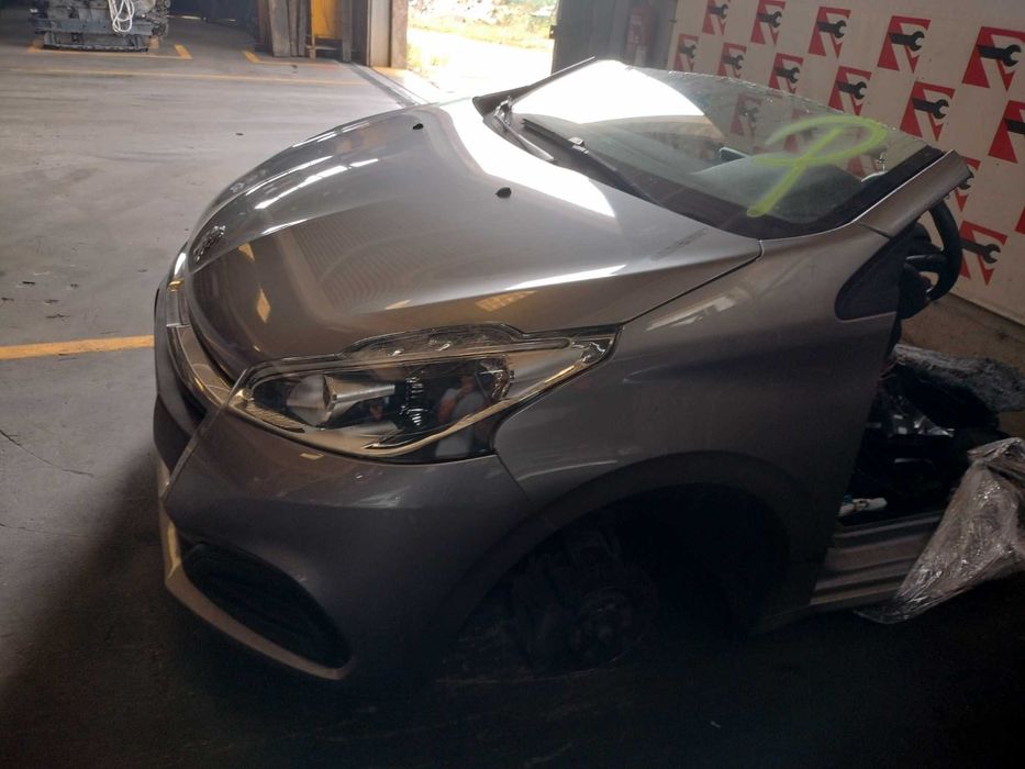 Frente Completa Peugeot 208 1.5 HDi 2019 #F53