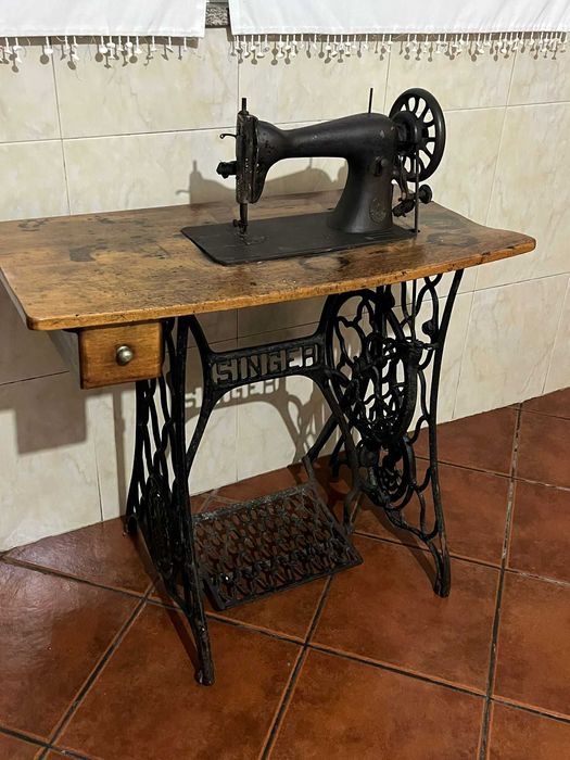 Máquina singer antiga