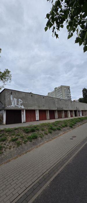 Garaż na sprzedaż