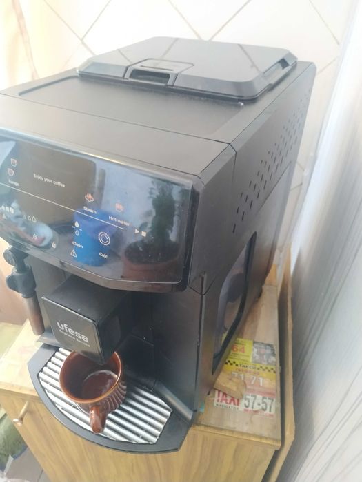 б\у кофемаш Ufesa Supreme Barista  (Испания )20 бар\сенсор