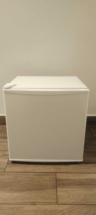 Mała lodówka TILLREDA Ikea