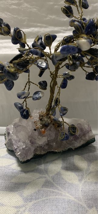 Árvore de pedra Quartz Azul com base Ametista