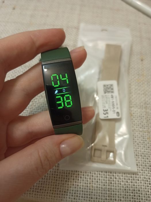 Продам фітнес браслет Realme Band