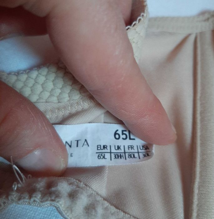 Biustonosze Samanta 65 L
