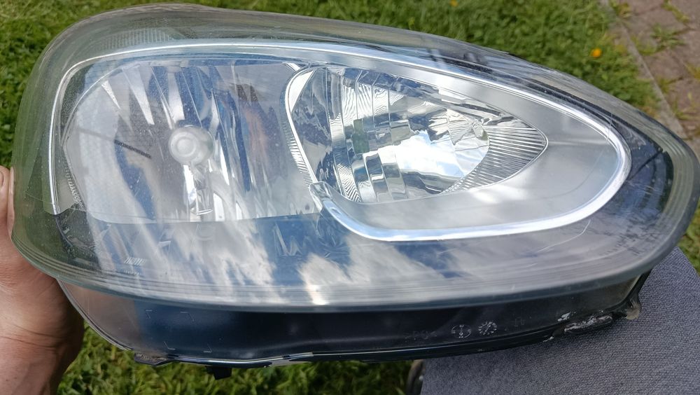 Lampa prawy przód opel Adam led