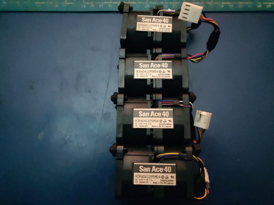 Wiatraki Sanyo Denki 40x40 mm serwerowe 12V 0.7A