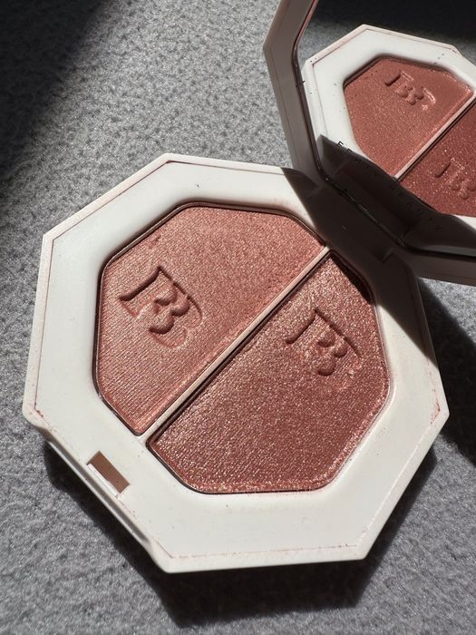 Rozświetlacz  Fenty Beauty 06  ginger binge moscow mule