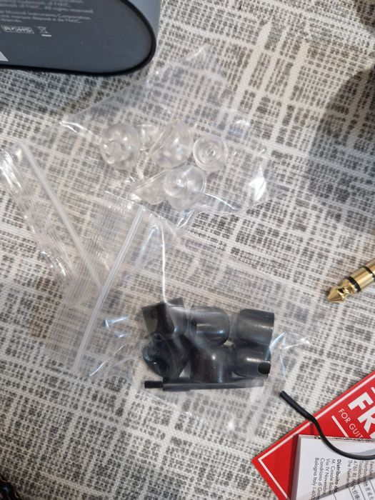 Fones monitores Fender Nine