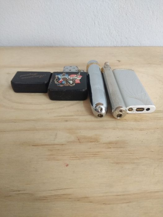 Vários Isqueiros #1