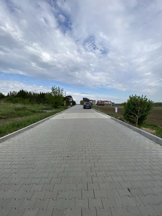 Земельна ділянка в Новому Дворі