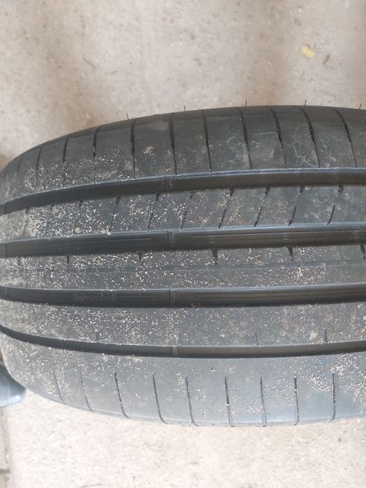 Opona dunlop 275 40 20