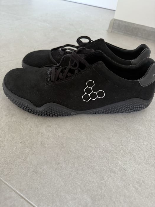 Vivobarefoot Motus Studio LTR 47
