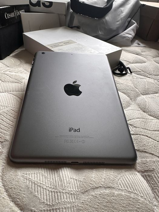iPad mini A1489 32 gb