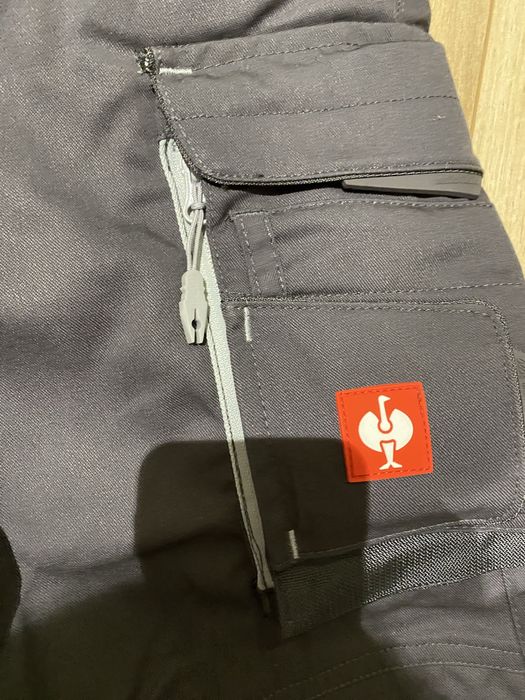 Футболки S/XL та шорти Strauss M