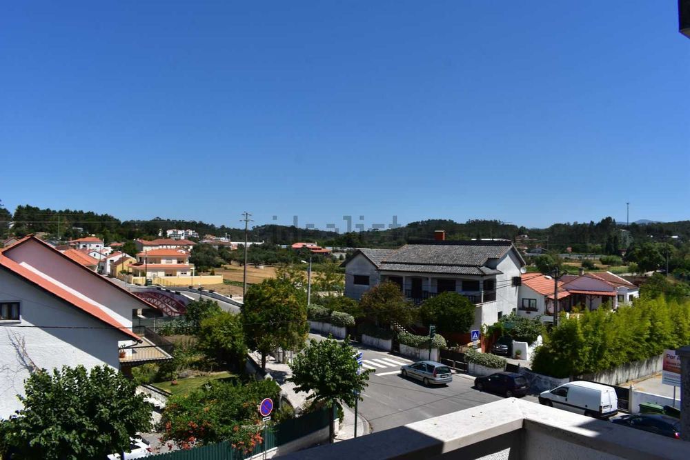 Apartamento T3 com duplex, no Centro de Ansião