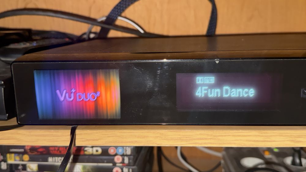 tuner satelitarny UV+ Duo2 z dyskiem twardym 500gb