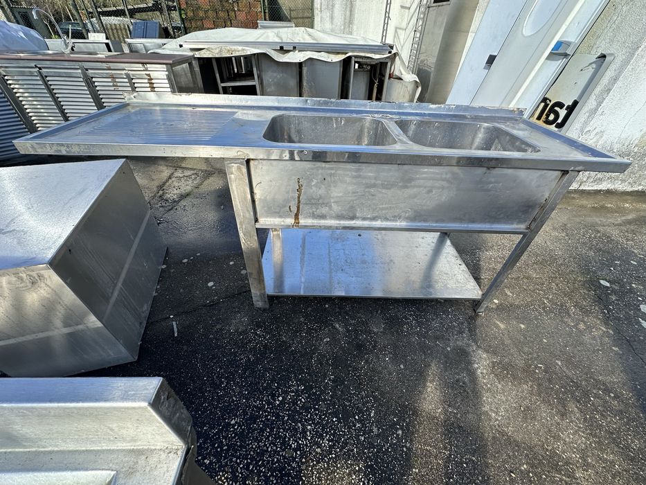 Bancada de inox.
