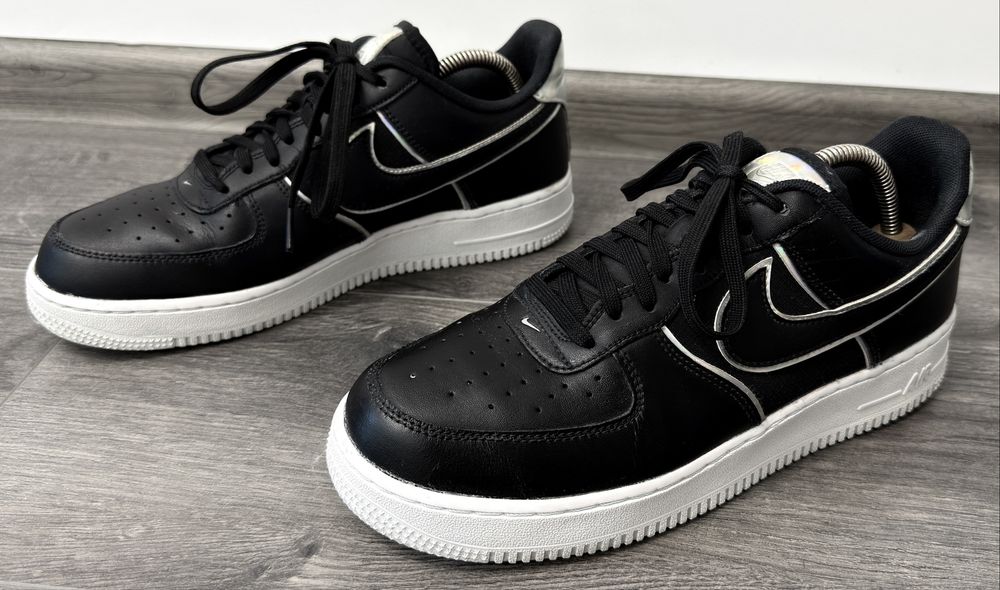 Кросівки Nike Air Force 1 Low '07 LV8 "Black Iridescent Outline".