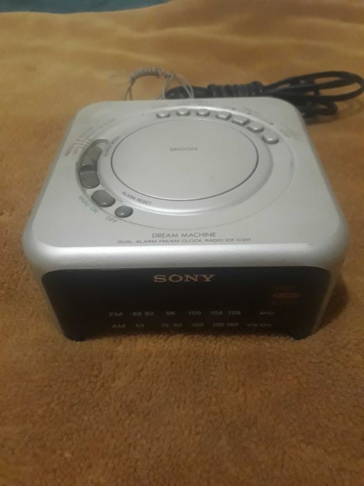Radio despertador da sony
