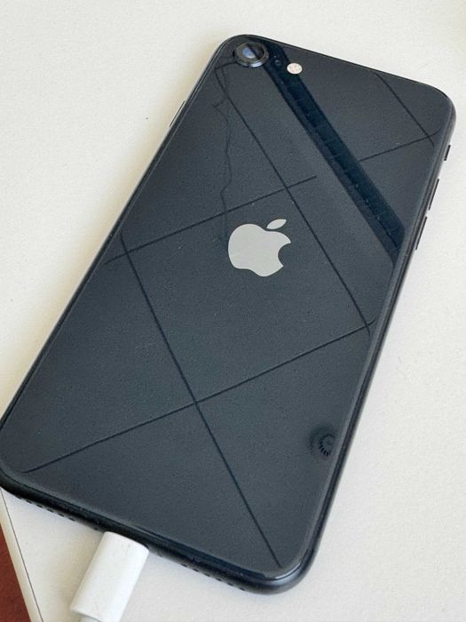 iPhone SE (3˚ Geração - 2022) - 128 GB - Preto - 97% bateria