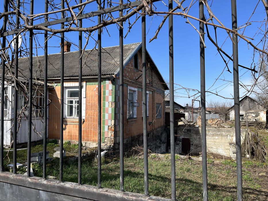 Продаю  будинок в Квасилові (я власниця )