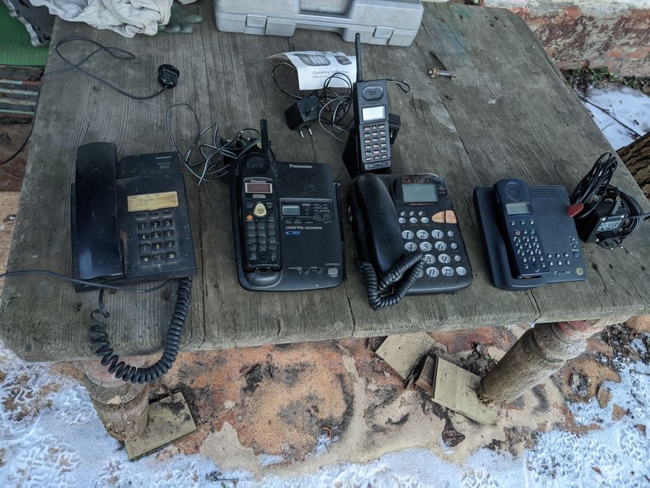 Лот радіотелефони б/в