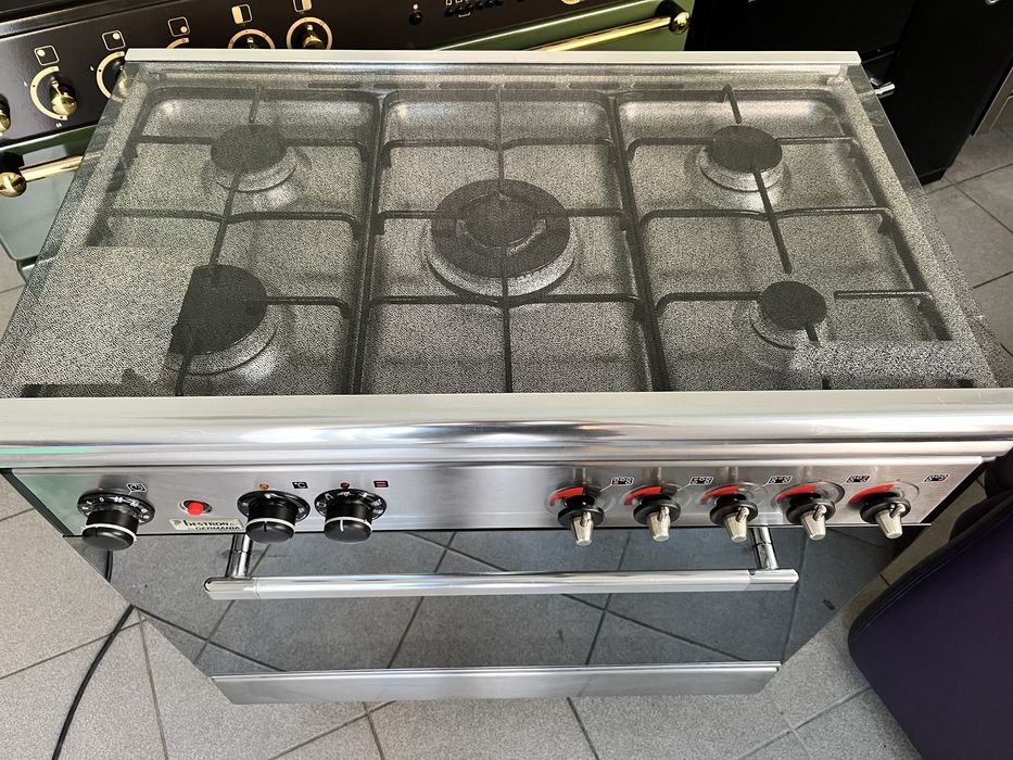 Професійна газова плита