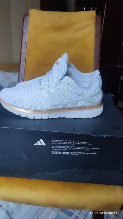 Кроссовки Adidas