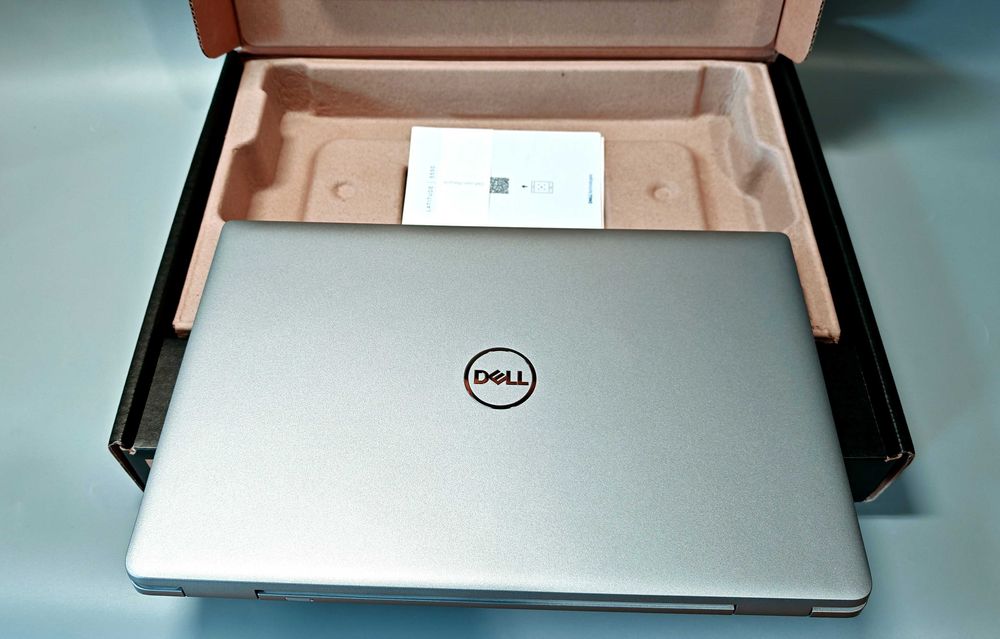 Laptop Dell Latitude 15 5550 Ultra i5 vPRO 512GB SSD 16GB NOWY GW !!