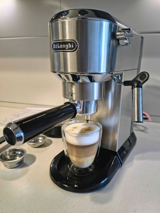 Ekspres DeLonghi Dedica, używany, sprawny.