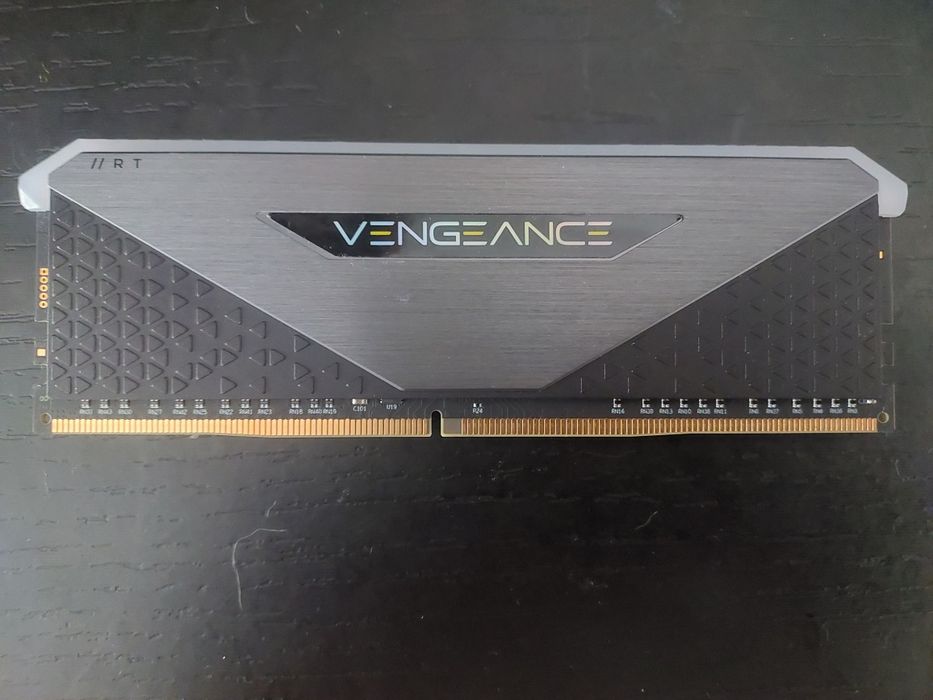 32GB (2x16GB) Corsair Vengeance RGB DDR4 3600MHz CL16