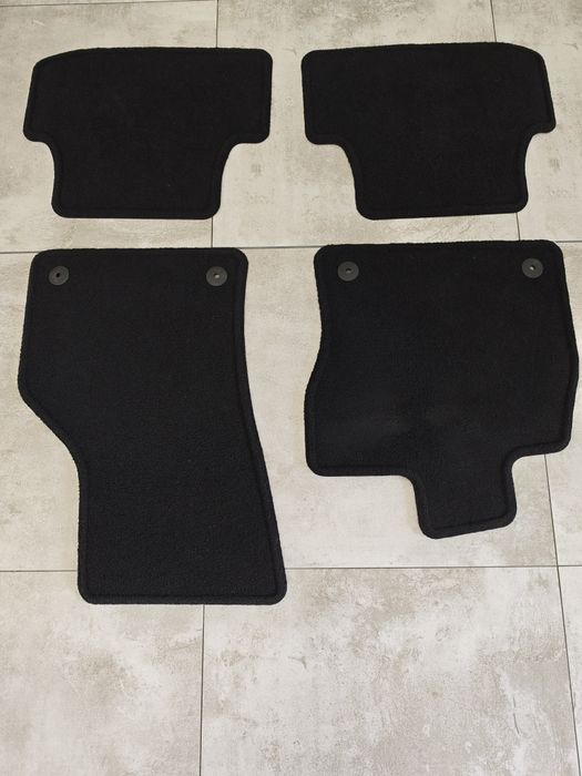 Oryginalne dywaniki Seat Leon 3