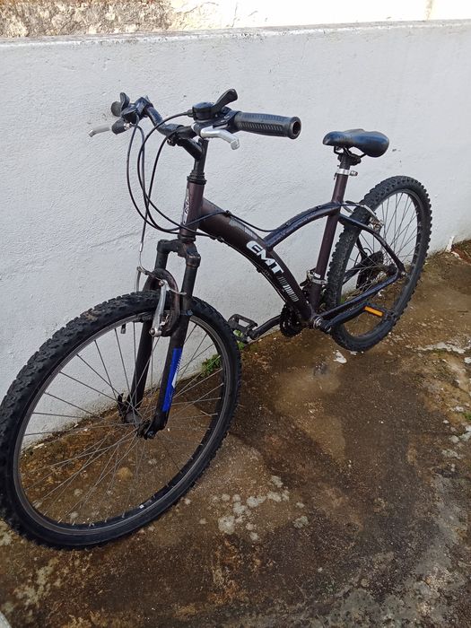 Bicicleta emt usada em ótimo estado