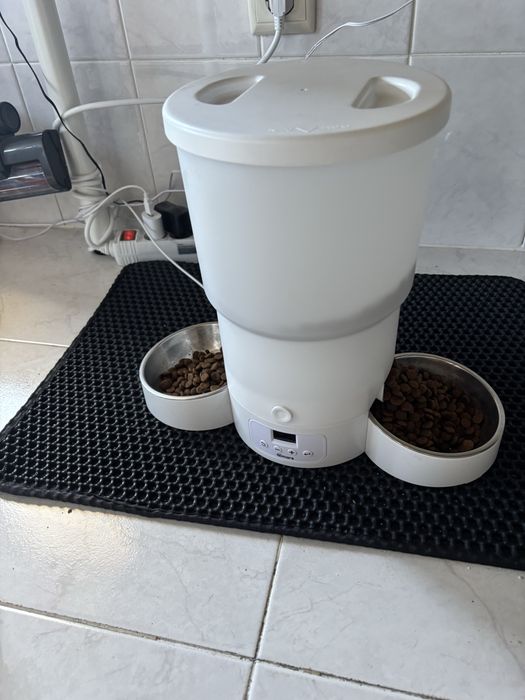 Comedouro automatico