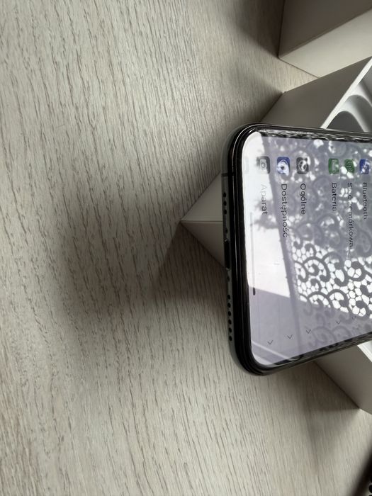 iPhone xs + ładowarka