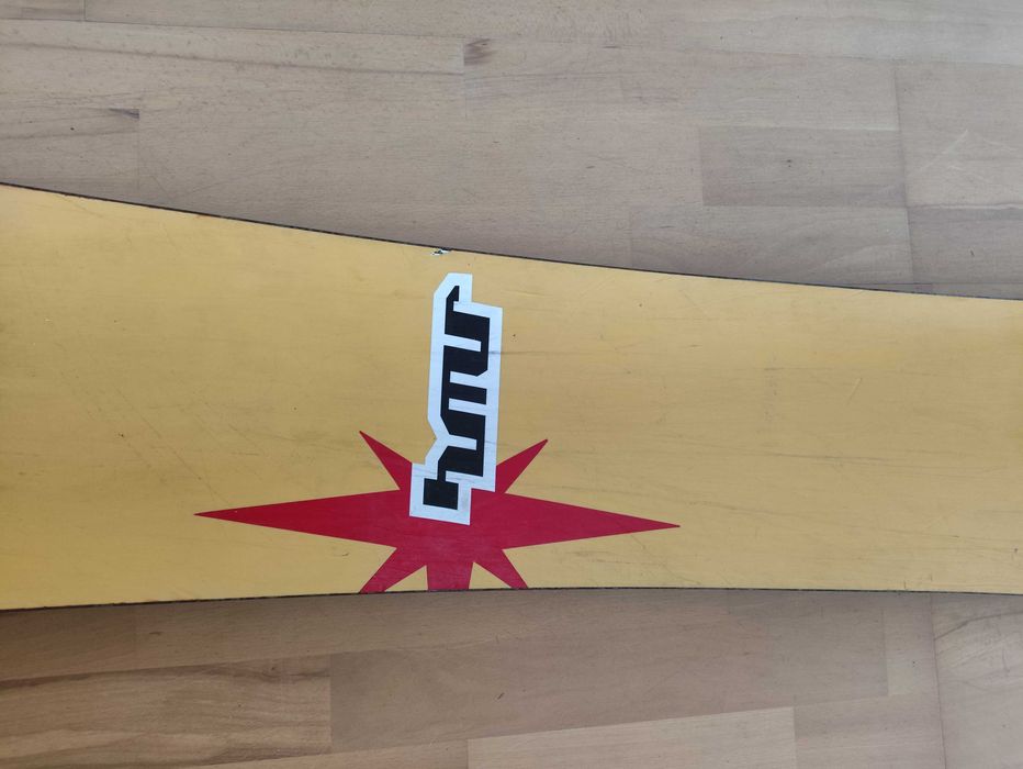 deska snowboardowa Hammer 157cm, uszkodz. krawędź