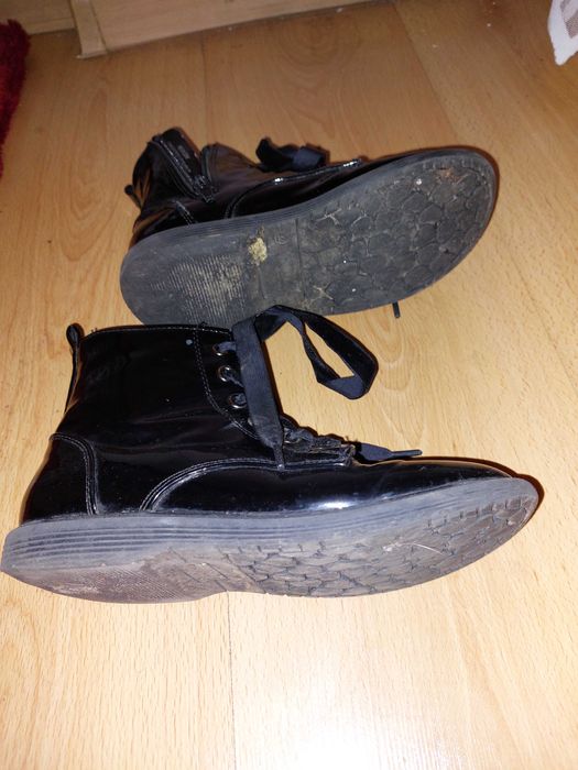 Buty rozmiar 30-31 kozaki laczki - 2 pary łącznie